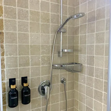 Dimore Granaio Nr5 Wine & Countryside Experience, Welcome Box, Free Parking & Pool