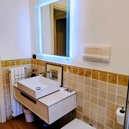 Dimore Granaio Nr5 Wine & Countryside Experience, Welcome Box, Free Parking & Pool 阿斯蒂